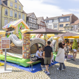 Die riesige Hüpfburglandschaft war ein Kinderparadies.